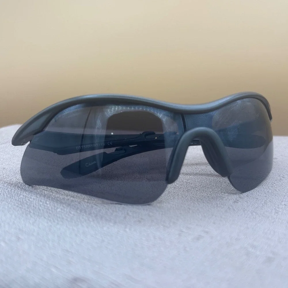 NASCAR Sunglasses Sport Wrap Around Mens OS Grey Excellent Cyber Y2K DG1212